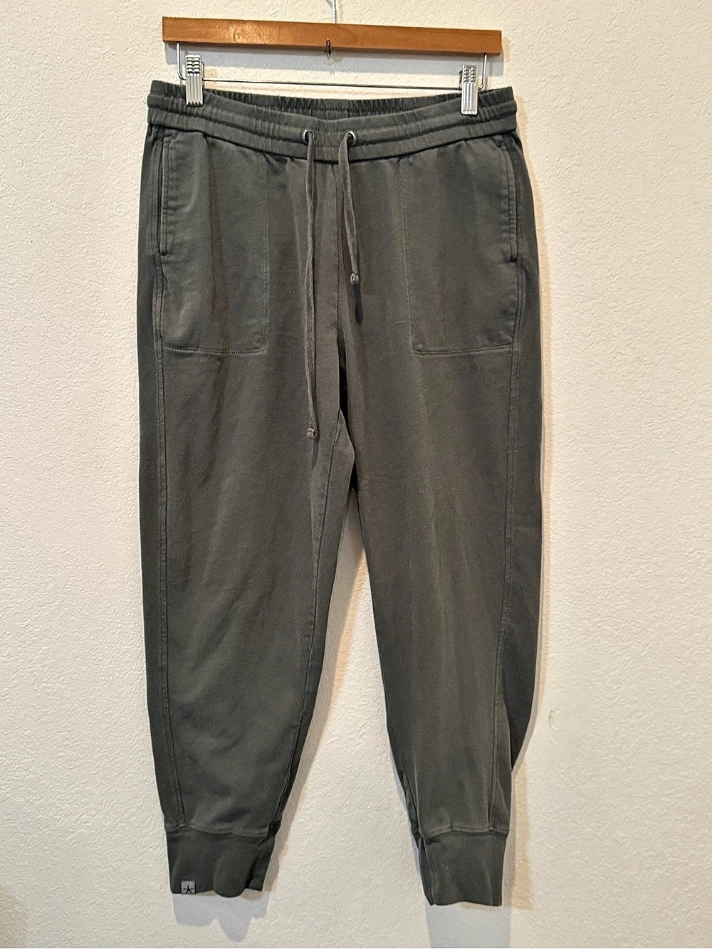 Barefoot Dreams Cotton Jogger Pants M Charcoal Gray Drawstring Lounge Sweatpants
